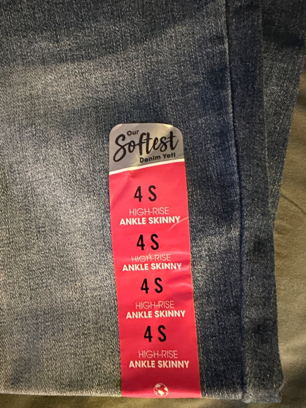 Denizen from Levi’s High-Rise Ankle Skinny Jeans - Dark Blue - Picture 3 of 6